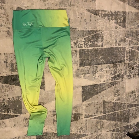 Green to Yellow Tie Dye Leggings - Picture 2 of 4